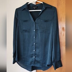 Fortune and Ivy semi-sheer emerald green button down long sleeve shirt - size S